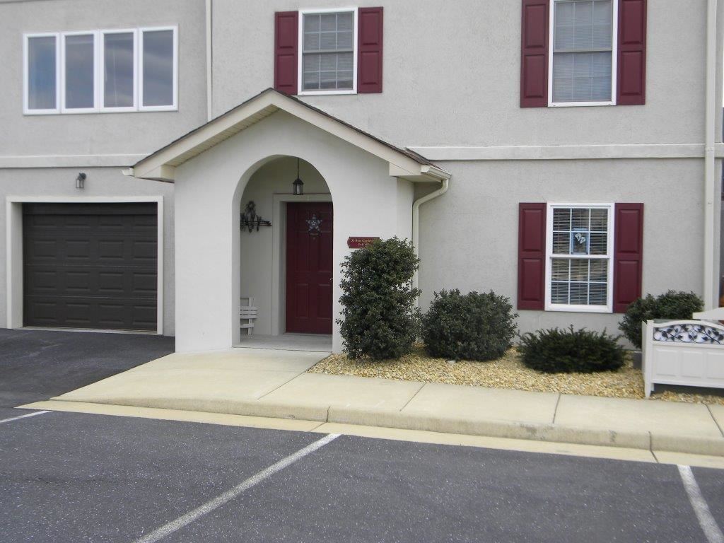 33 Rose Garden Ln 61, Fishersville, Virginia, 22939 Real Estate