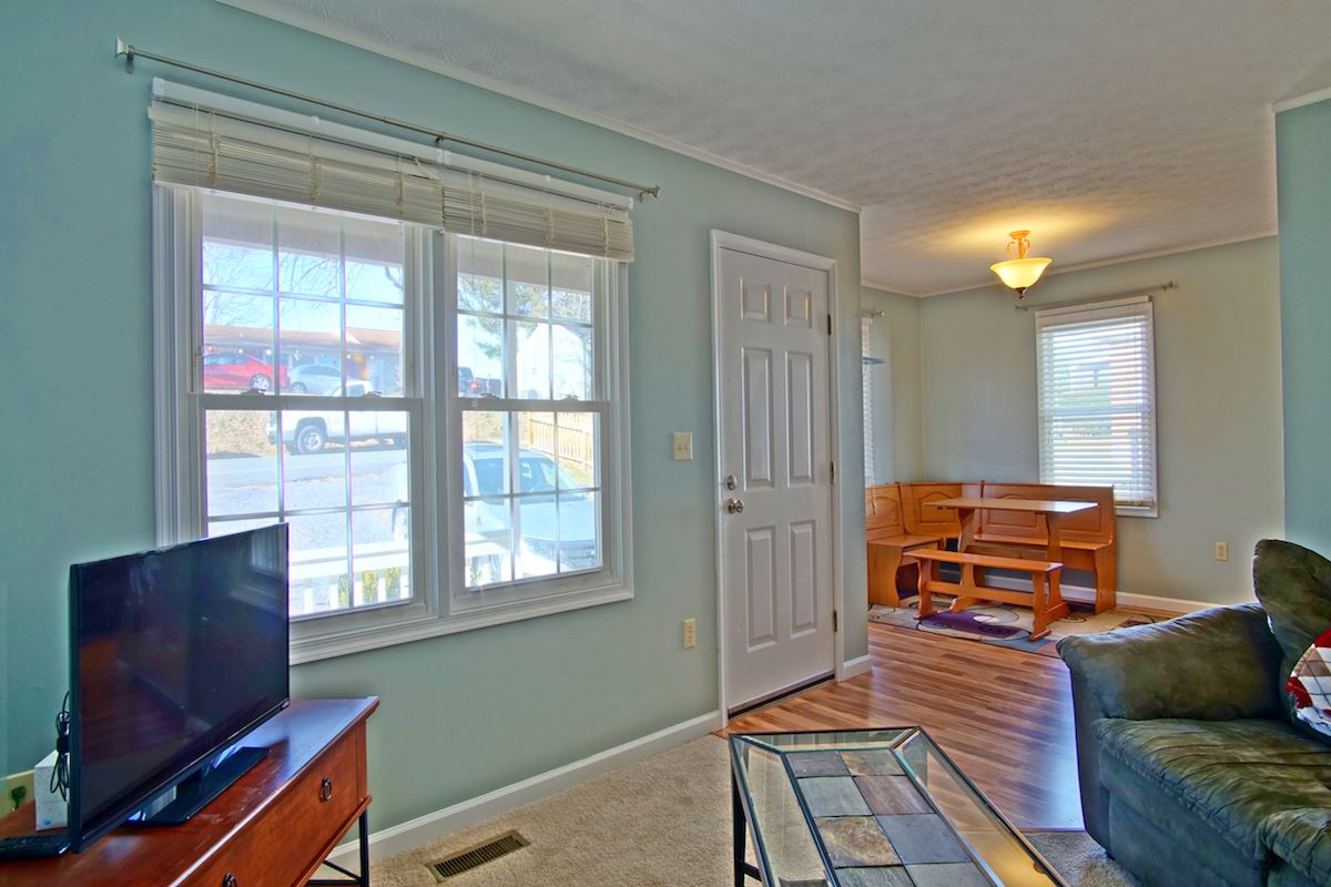 513 B St B, Staunton, Virginia, 24401 Real Estate PlusReal Estate Plus