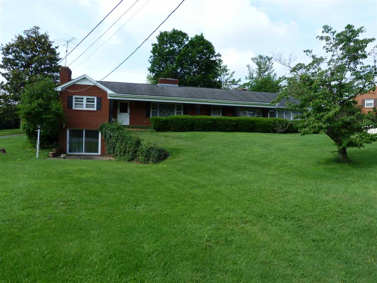 1823 Stuarts Draft Hwy, Stuarts Draft, Virginia, 24477 Kline May Realty