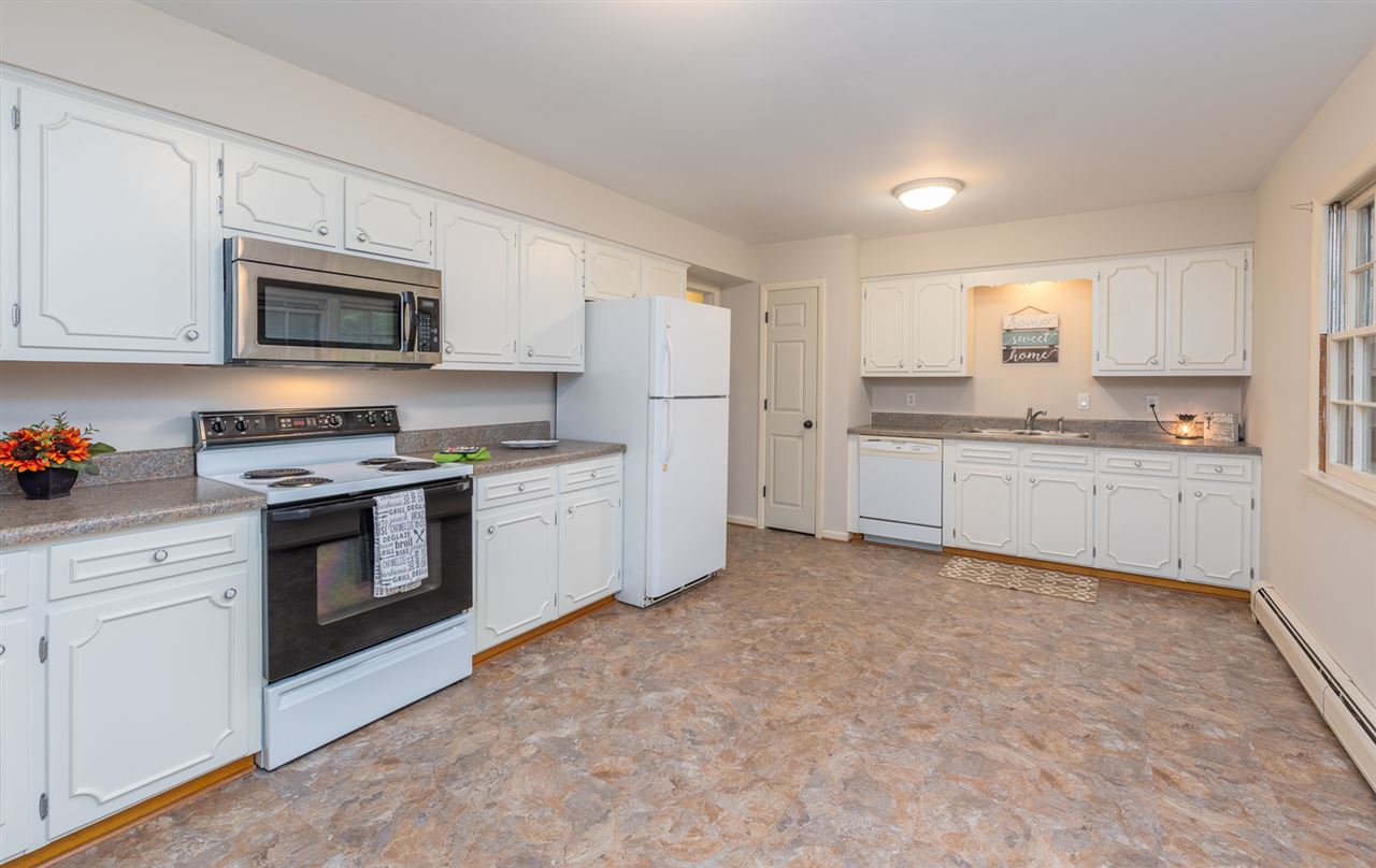 907 Crestwood Dr, Staunton, 24401 Real Estate PlusReal Estate Plus