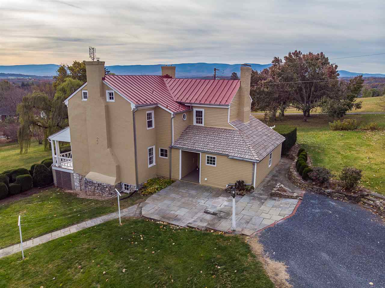 1973 Lee Jackson Hwy, Staunton, Virginia, 24401 Real Estate PlusReal Estate Plus