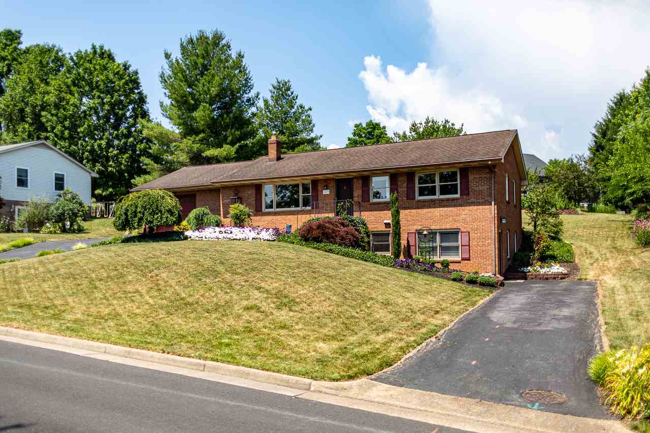 1633 College Ave, Harrisonburg, Virginia, 22802 Kline May Realty