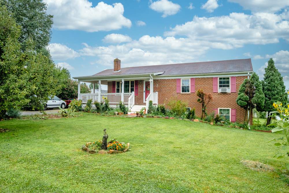 108 Harper St, Weyers Cave, Virginia, 24486 Real Estate PlusReal