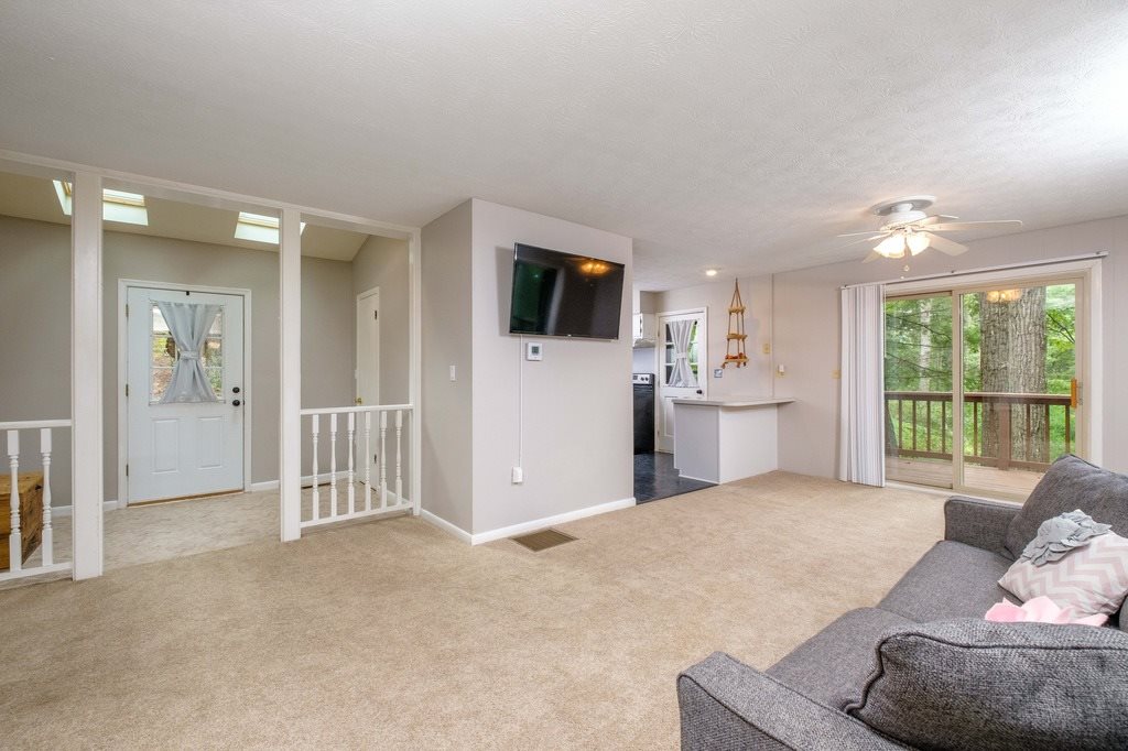 40 Jewell Ct, Basye, Virginia, 22810 Real Estate PlusReal Estate Plus