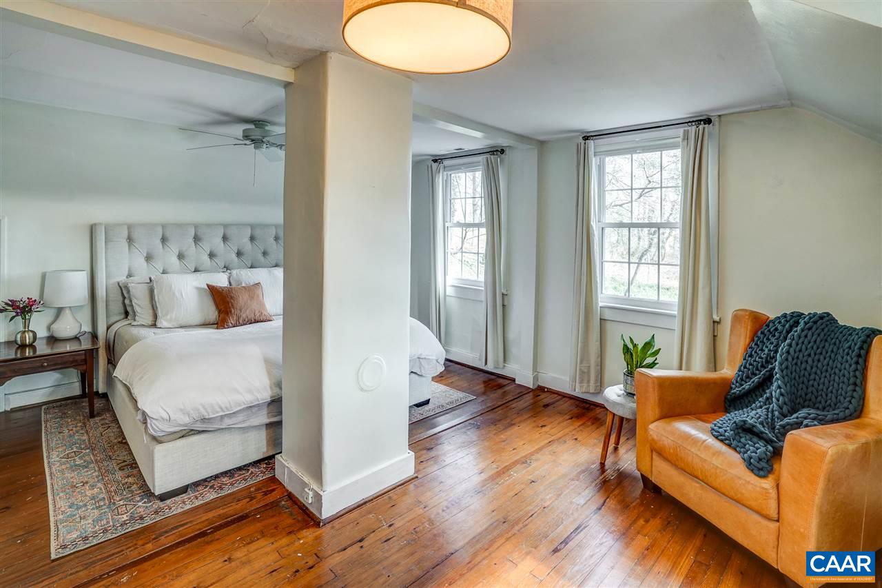 2874 Rd, Charlottesville, Virginia, 22903 Real Estate