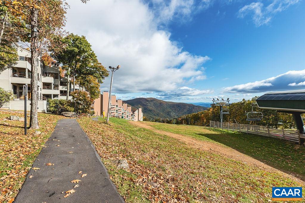 325 Dobie Condos, Wintergreen Resort, Virginia, 22967 Real Estate