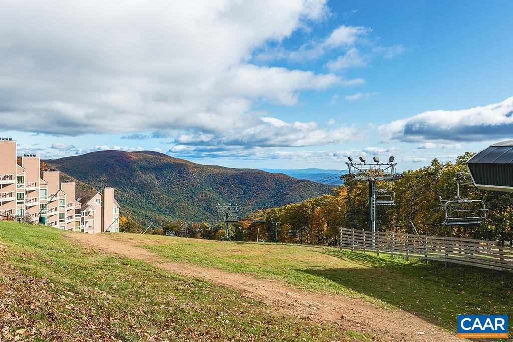 325 Dobie Condos, Wintergreen Resort, Virginia, 22967 Real Estate