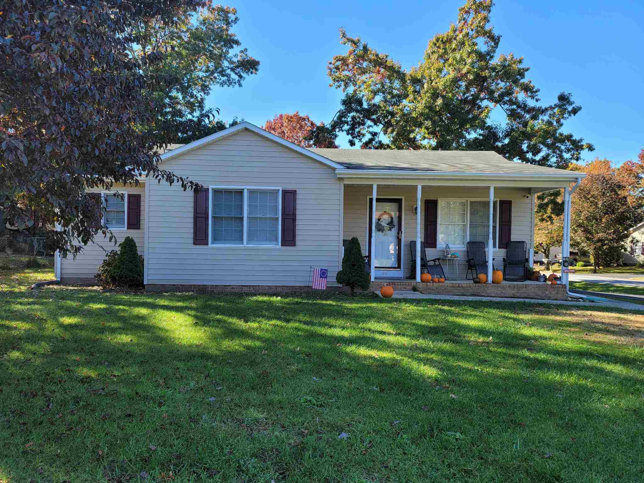 69 South River Dr, Stuarts Draft, Virginia, 24477 Real Estate