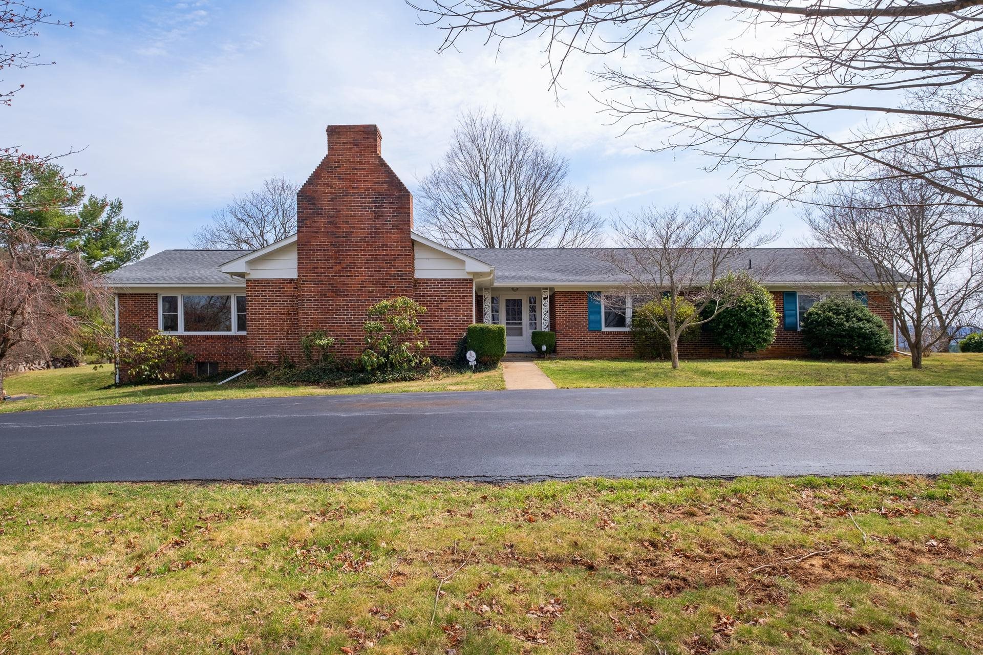 233 Cattle Scales Rd, Waynesboro, Virginia, 22980 Real Estate