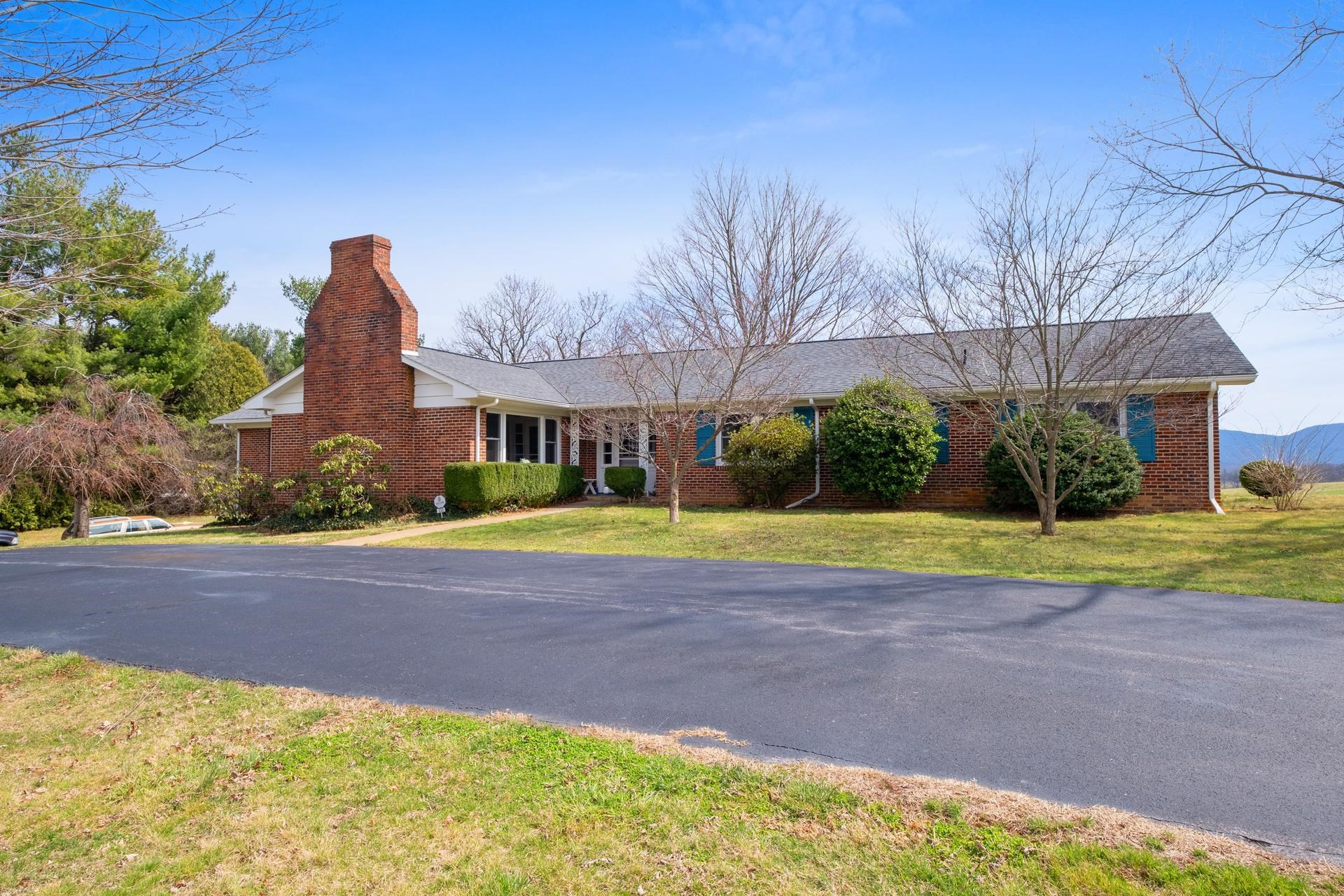 233 Cattle Scales Rd, Waynesboro, Virginia, 22980 Real Estate