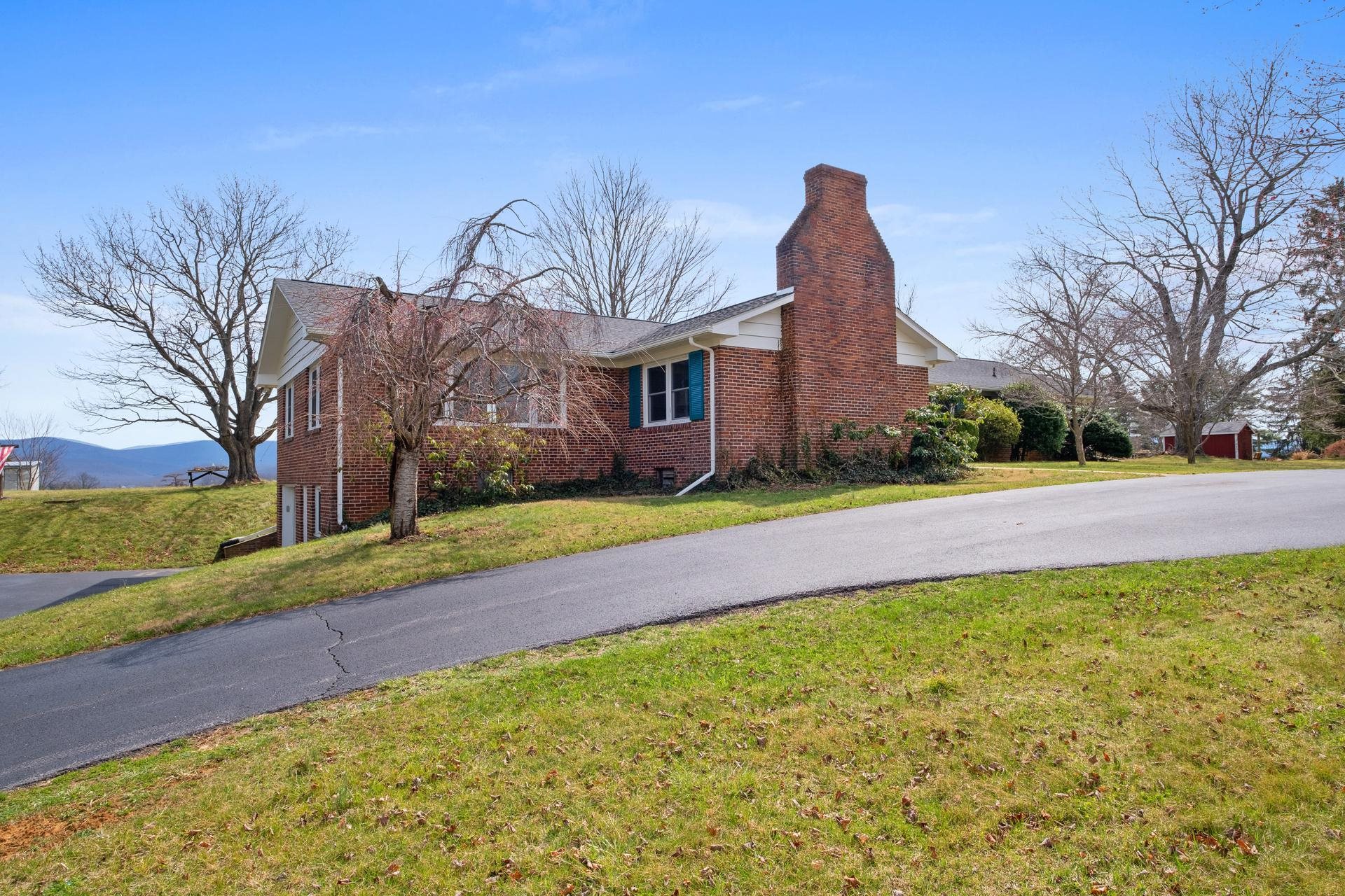 233 Cattle Scales Rd, Waynesboro, Virginia, 22980 Real Estate