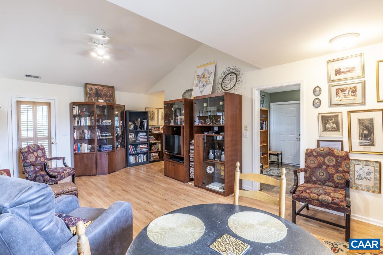 300 William Mills Dr, Stanardsville, Virginia, 22973 Real Estate