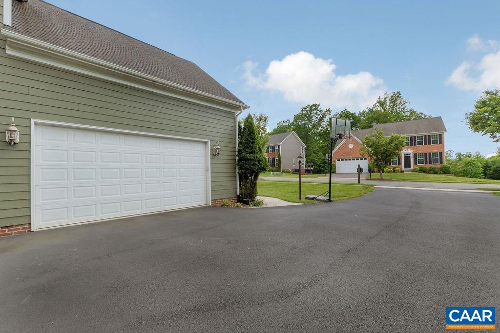 2552 Montgomery Ridge Rd, Charlottesville, Virginia, 22911 Real