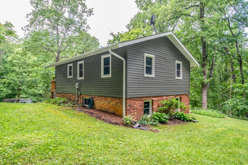 9000 Frank Lane Rd, Singers Glen, Virginia, 22850 Real Estate