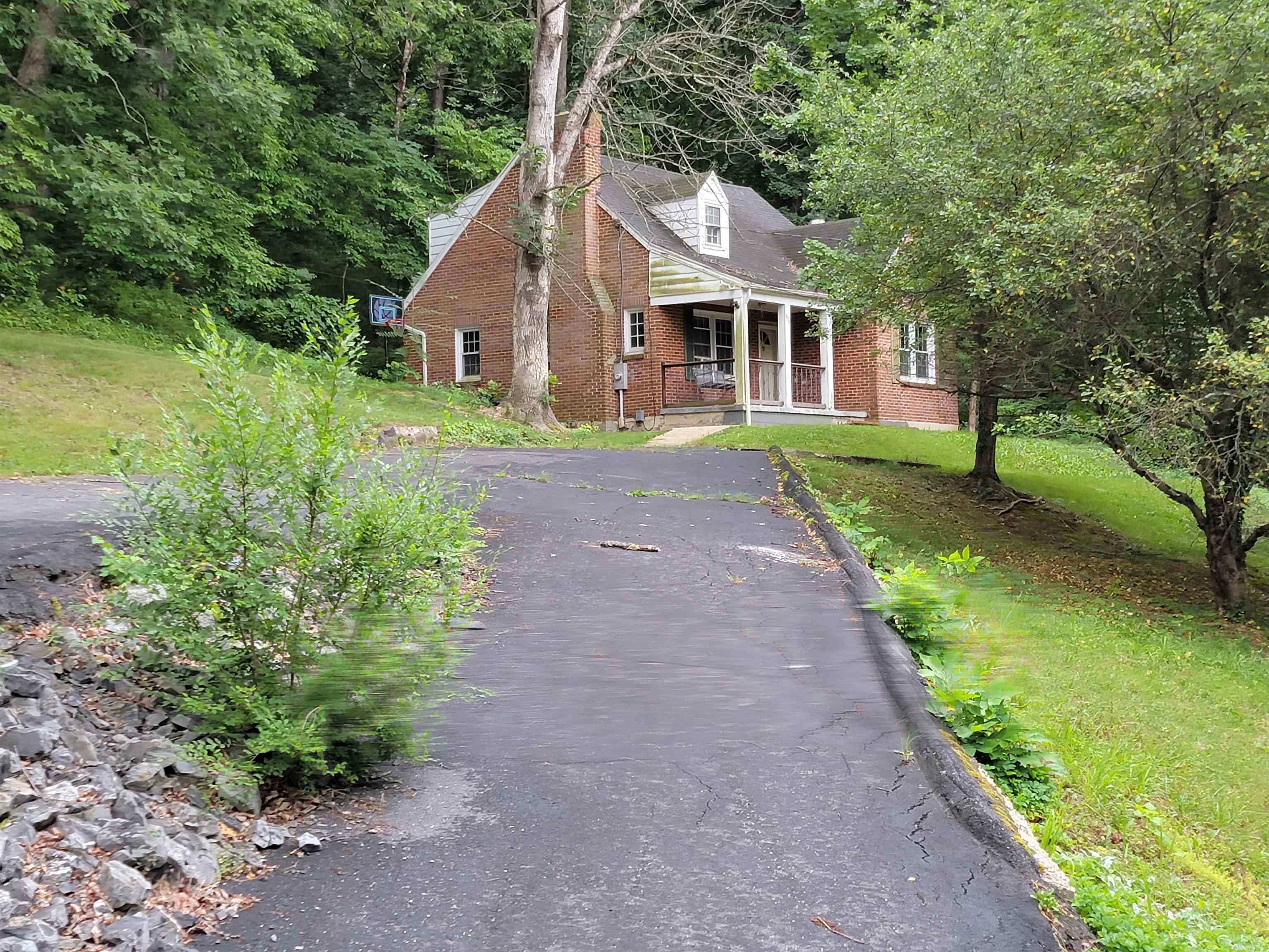 490 Mountain View Dr, Staunton, Virginia, 24401 Real Estate PlusReal