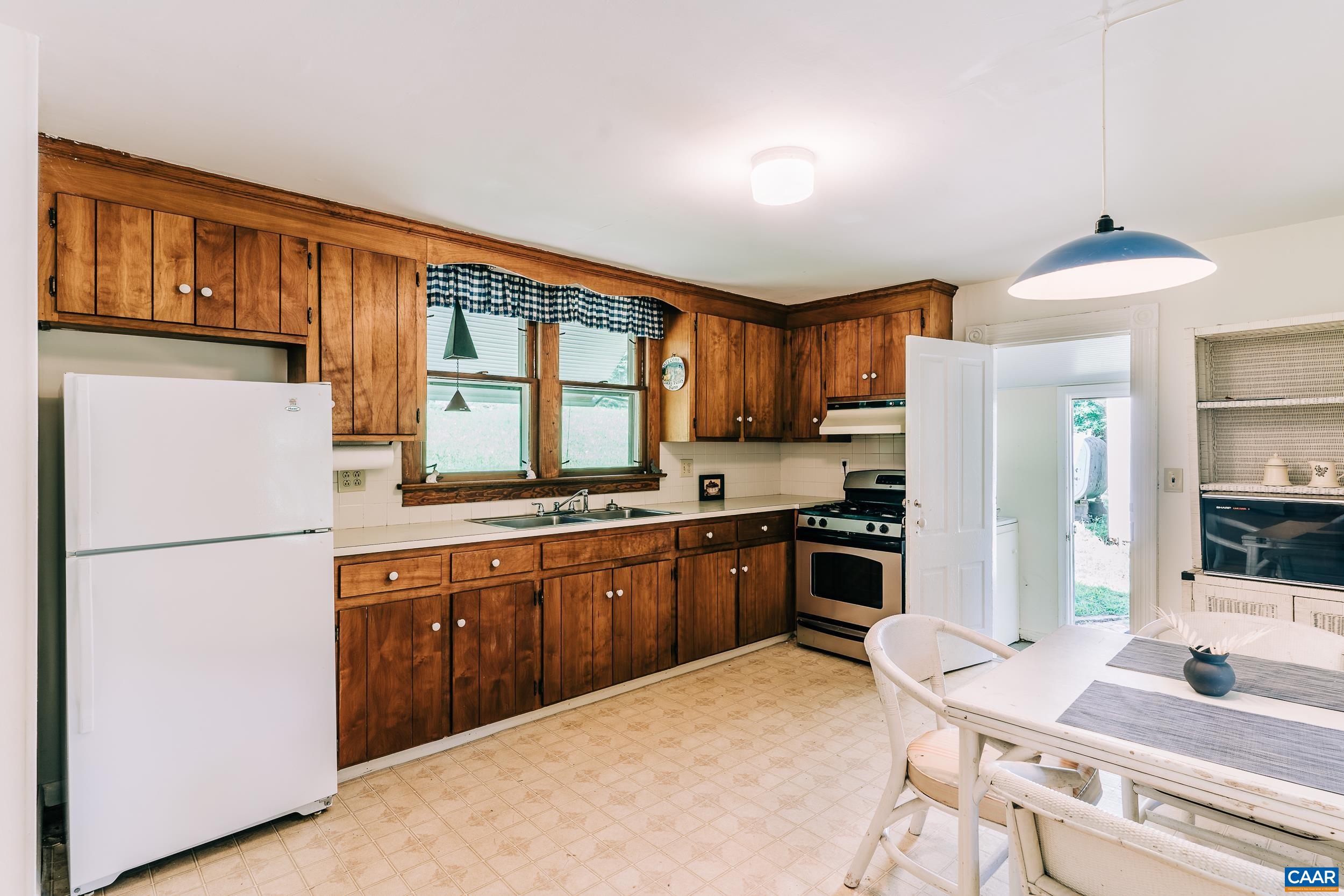 73 Drumheller Ln, Shipman, Virginia, 22971 Real Estate PlusReal