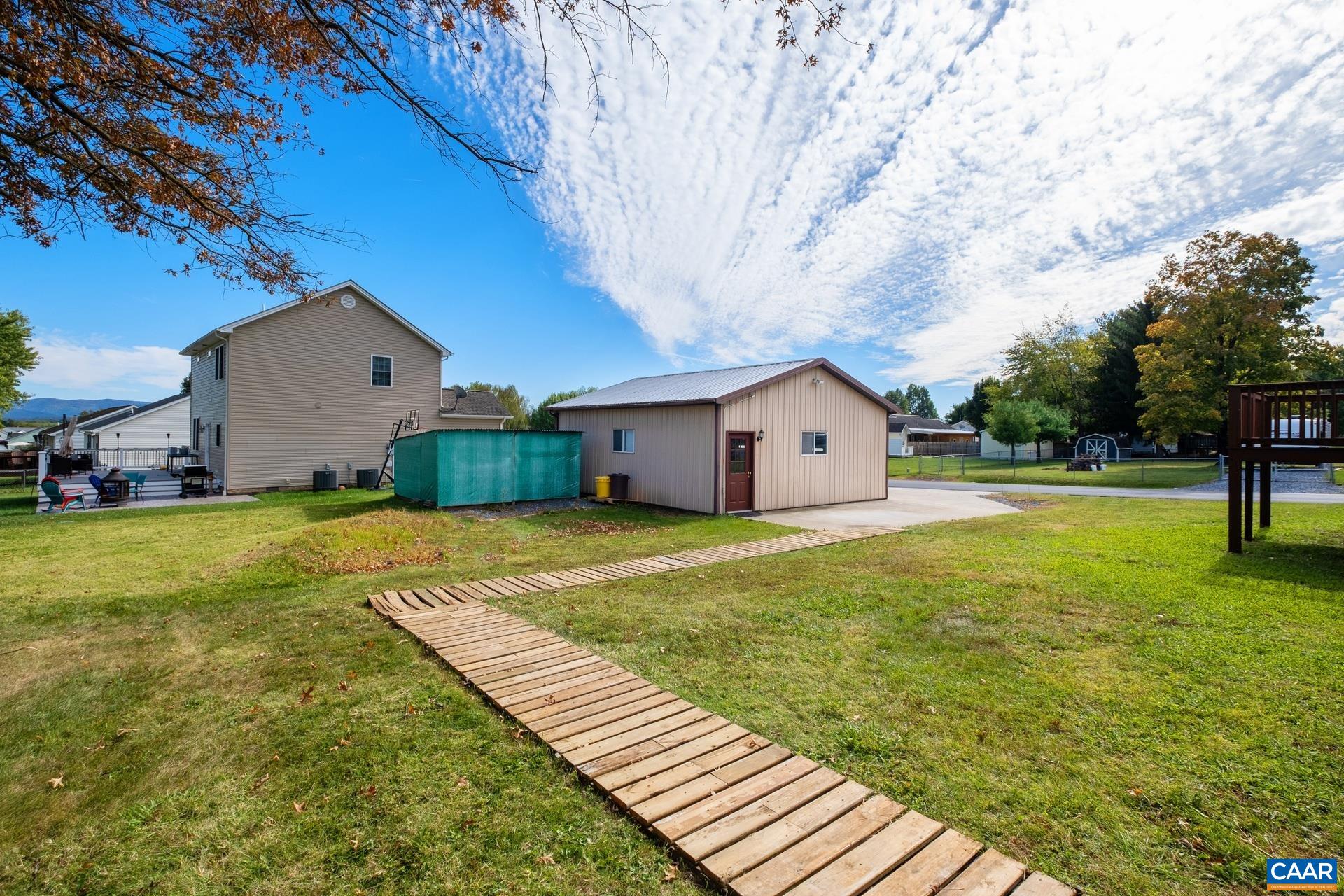 923 Keezletown Rd, Weyers Cave, Virginia, 24486 Real Estate PlusReal