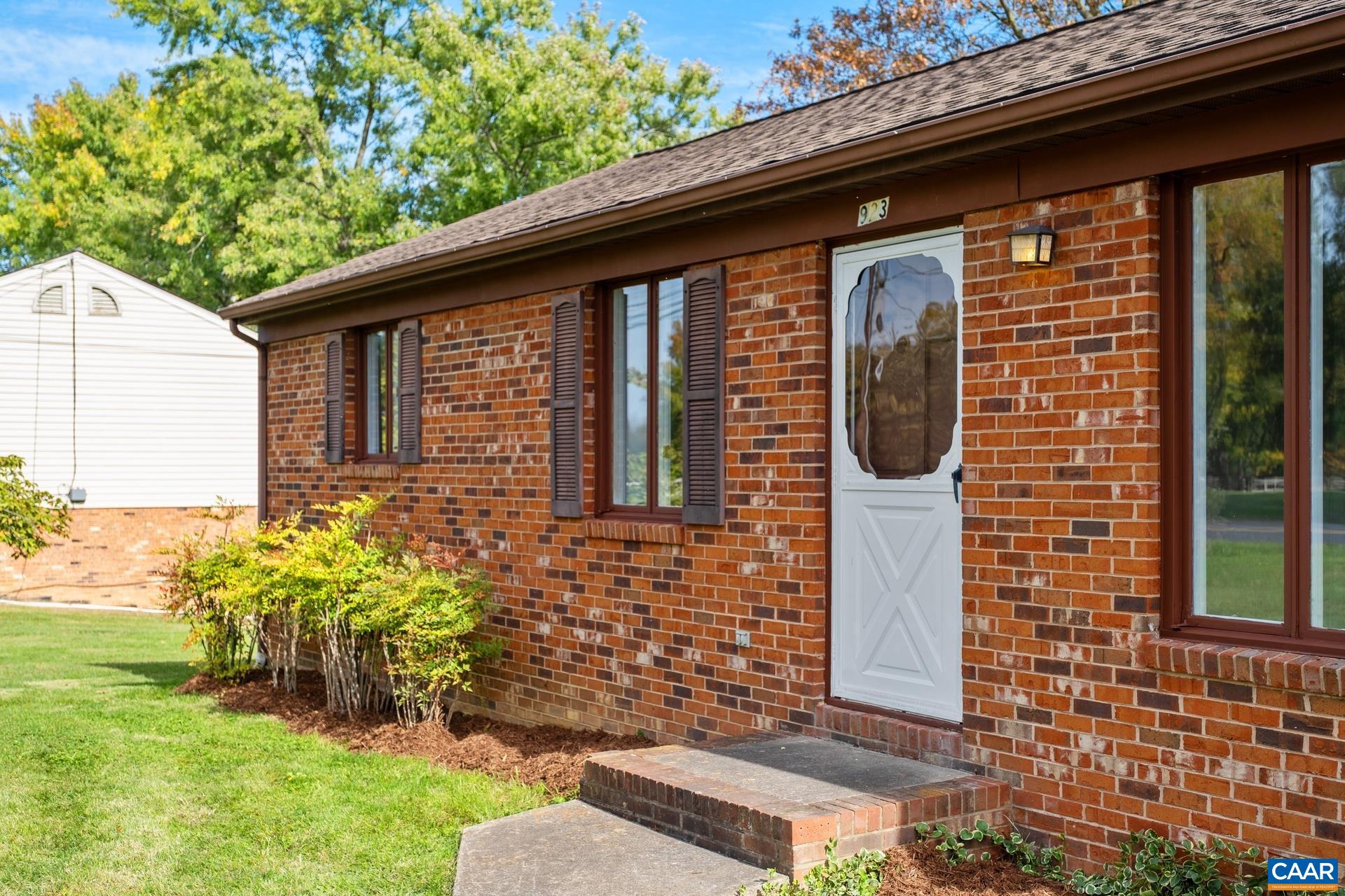 923 Keezletown Rd, Weyers Cave, Virginia, 24486 Real Estate PlusReal