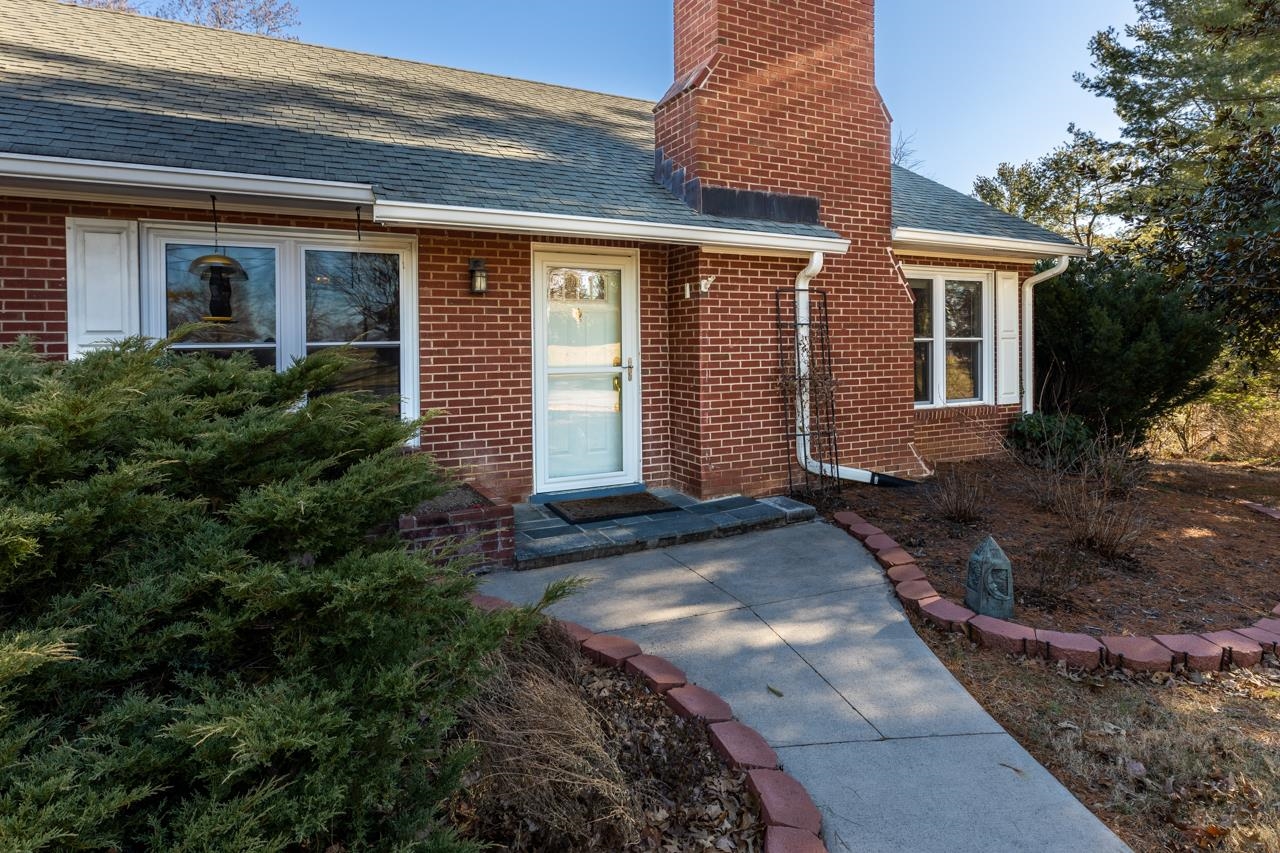 506 Hillcrest Dr, Staunton, Virginia, 24401 Real Estate PlusReal