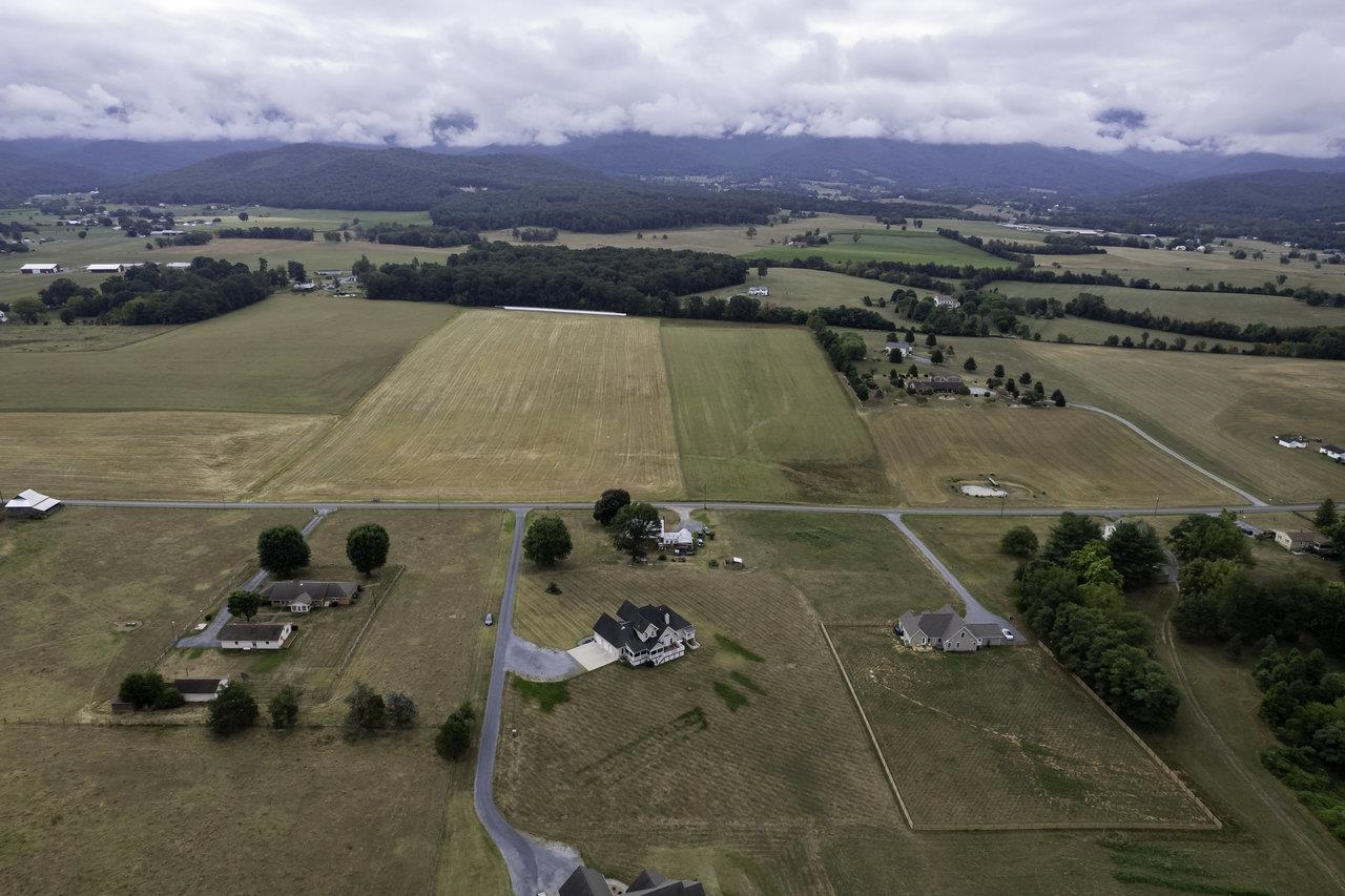 87 Gapview Ln, Luray, Virginia, 22835 Real Estate PlusReal Estate Plus