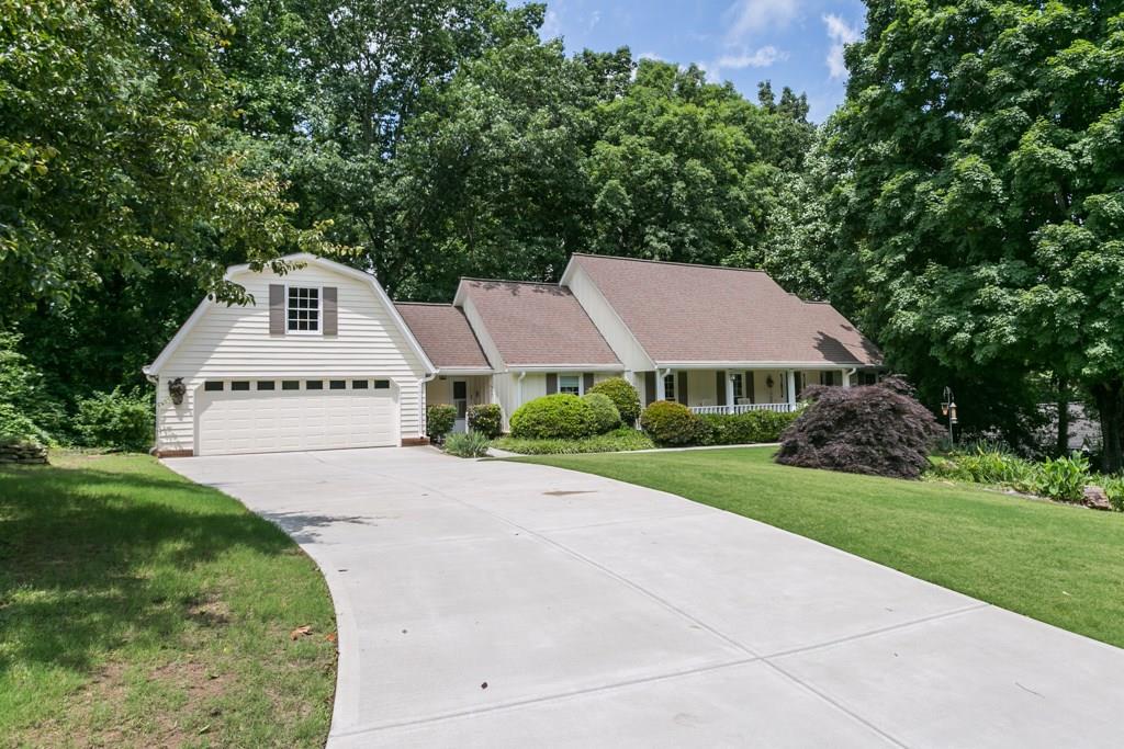 5825 Riverwood Drive NW, Atlanta, GA, 30328 Beacham & Company, Realtors