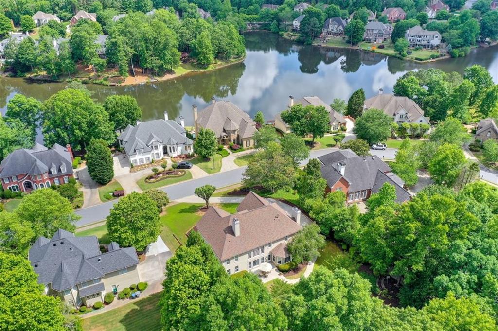 8950 Nesbit Lakes Drive, Alpharetta, GA, 30022 Beacham & Company