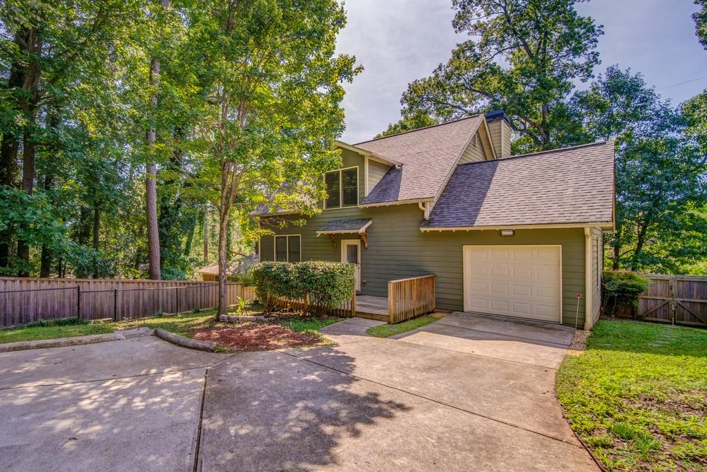3530 Glenwood Road, Decatur, GA, 30032 domoREALTY