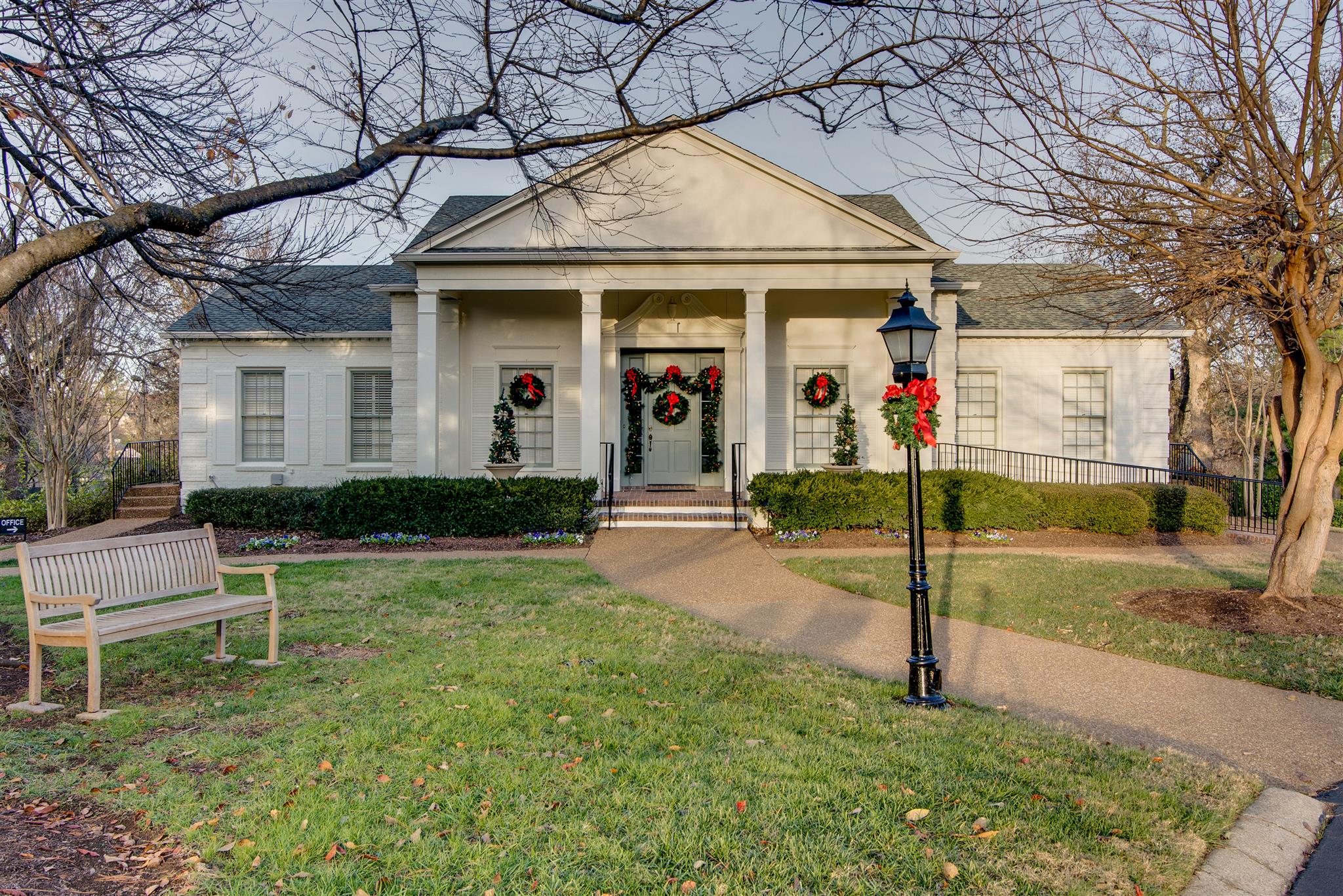 216 Chestnut Hill Dr, Nashville, Tennessee, 37215 Fridrich & Clark