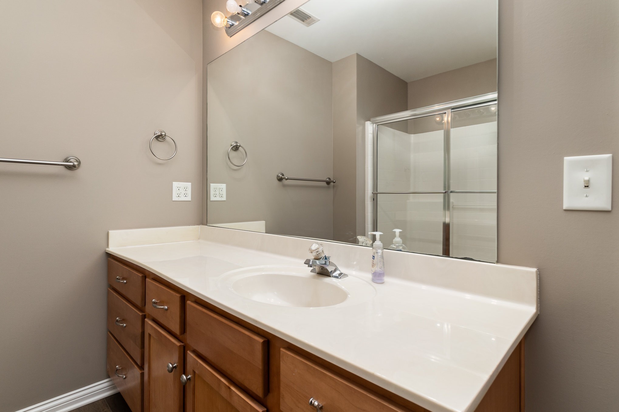 239 Logue Rd, Mount Juliet, Tennessee, 37122 Fridrich & Clark